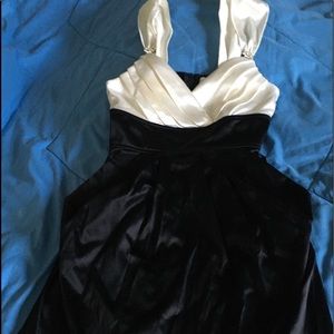 Women’s Dress (Juniors)